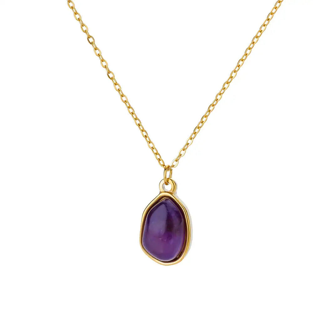 NECKLACE WITH OVAL PENDANT STONE